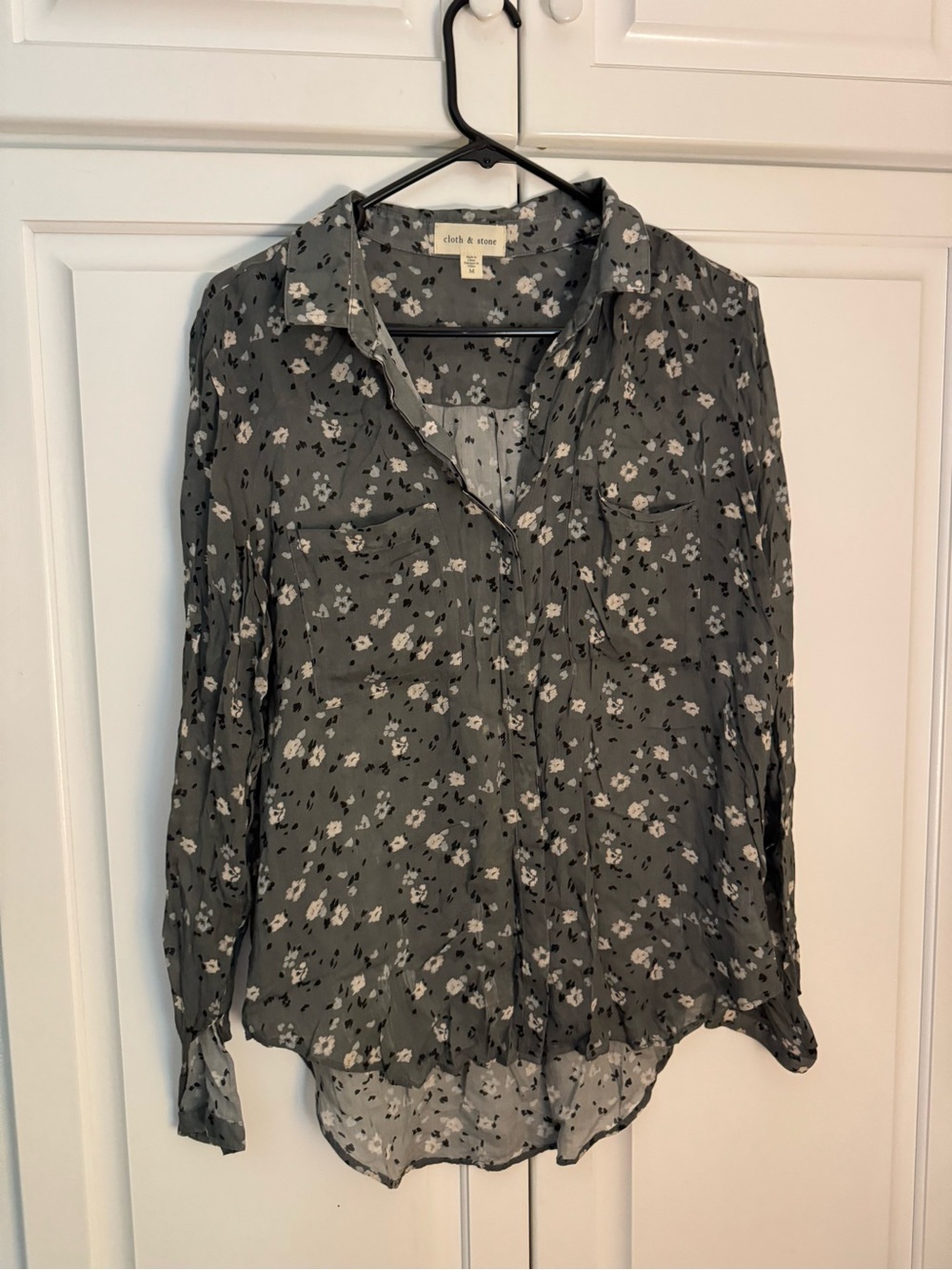cloth & stone Gray Floral Button-Front Blouse
